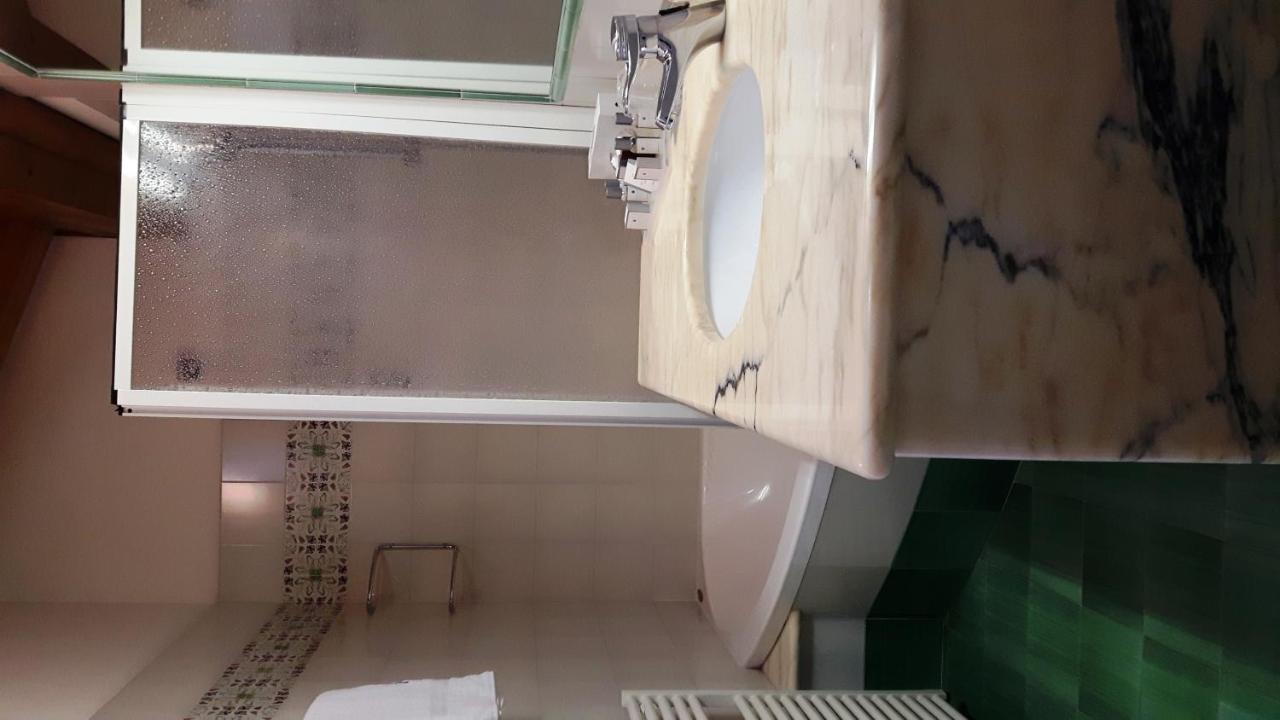 加尔瓦尼酒店 托里德尔贝纳科 外观 照片